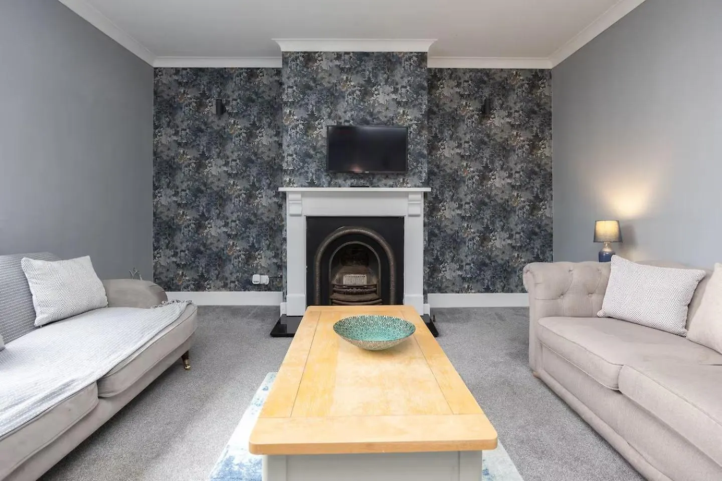 Spacious 4 Bedroom Townhouse In Hove 아파트 브라이턴