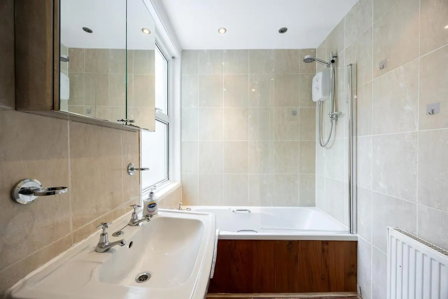 아파트 Spacious 4 Bedroom Townhouse In Hove
